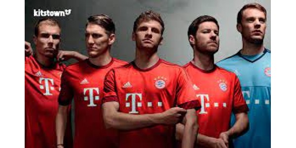 Bayern München haastoi VfL Wolfsburgin vieraana Bayern München haastoi VfL Wolfsburgin vieraana